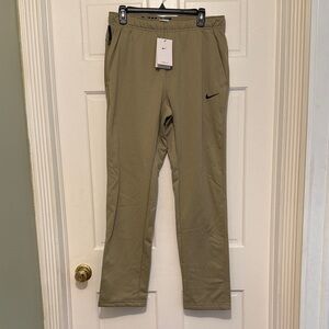 Nike Therma-FIT Joggers – Tan, Men’s Size M (NWT)